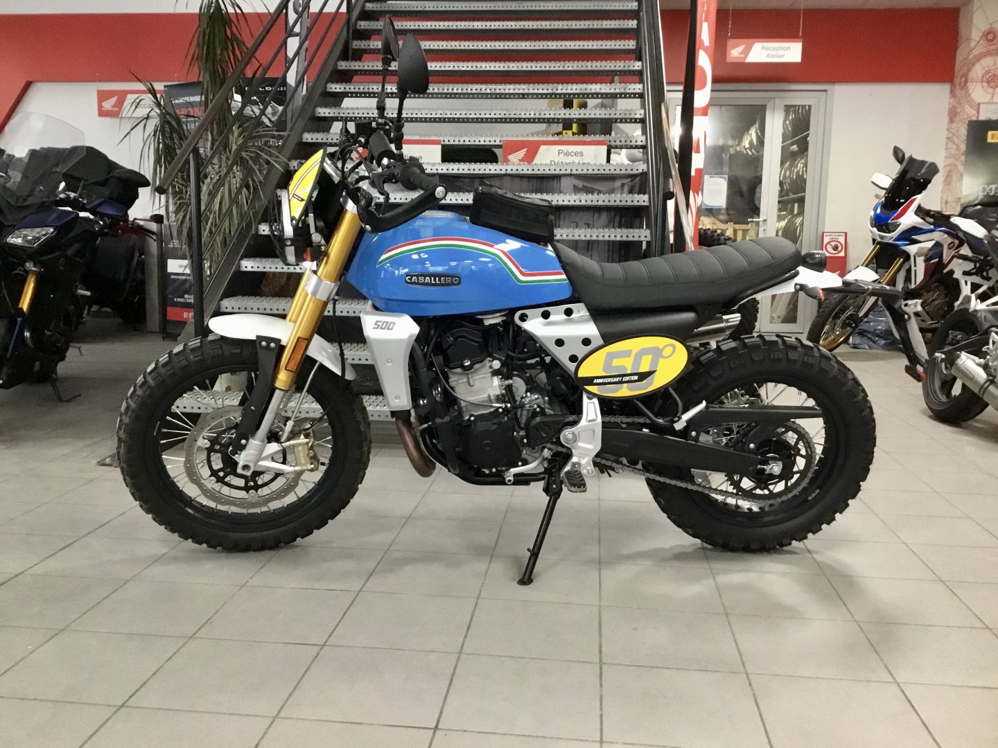 Teste Image Resolution Ancien 85 810x550 - PARIS